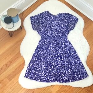 Sienna Sky Women's Dress V-Neck Size S, Short Sleeve, Blue&White Floral Print